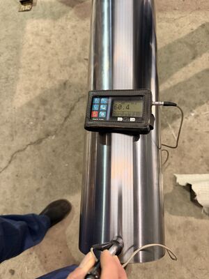 kupić CK45 Indukcyjna utwardzona chromowa pręta tłokowa z twardością HRC 55-63 i Ra 0,2-0,4 Grubość powierzchni dla cylindrów hydraulicznych produkcja online